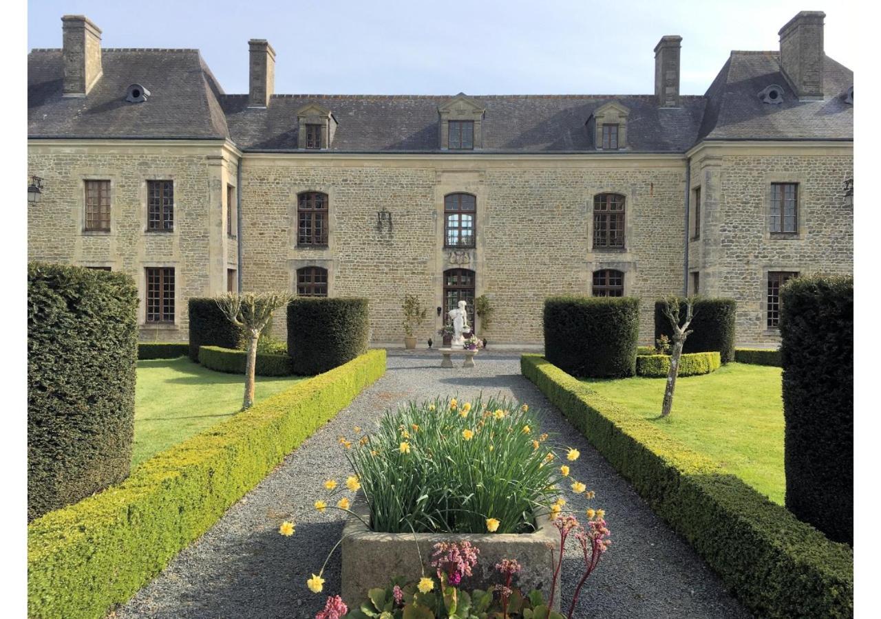 Chateau Du Bu Anctoville Exterior foto