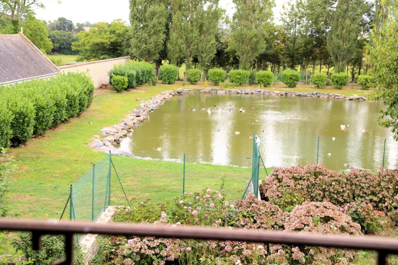 Chateau Du Bu Anctoville Habitación foto