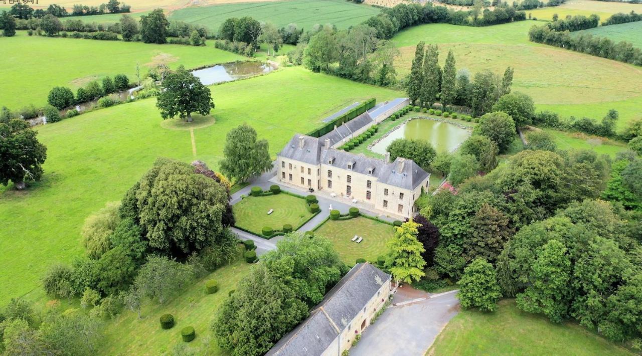 Chateau Du Bu Anctoville Exterior foto