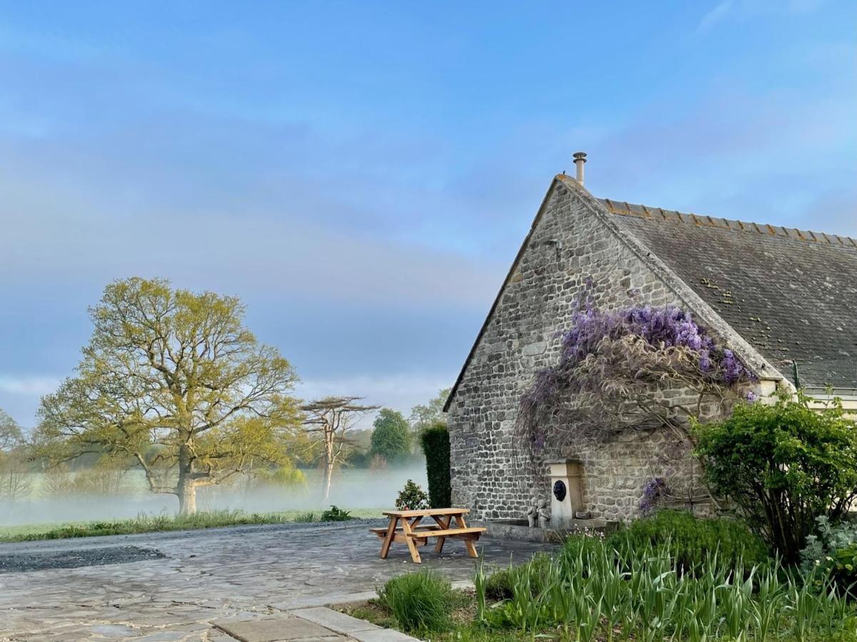 Chateau Du Bu Anctoville Exterior foto