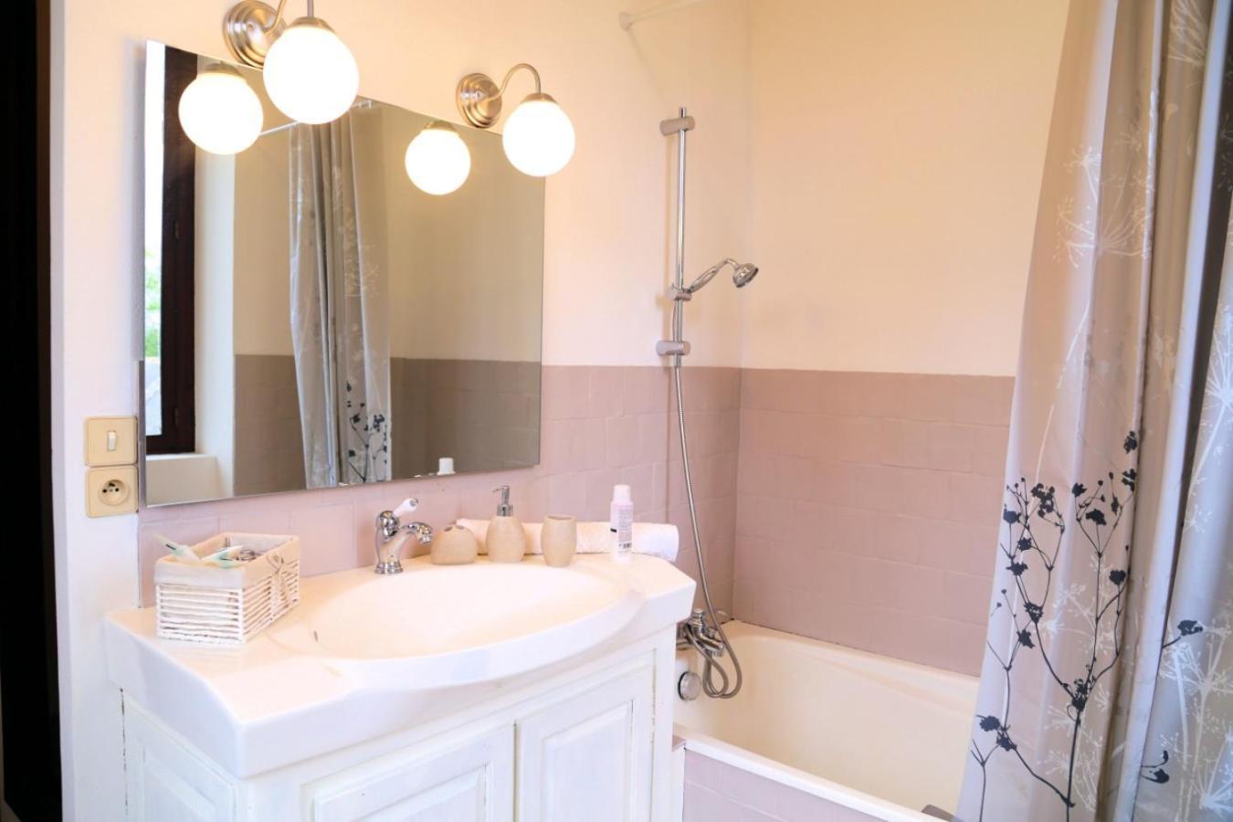 Chateau Du Bu Anctoville Habitación foto